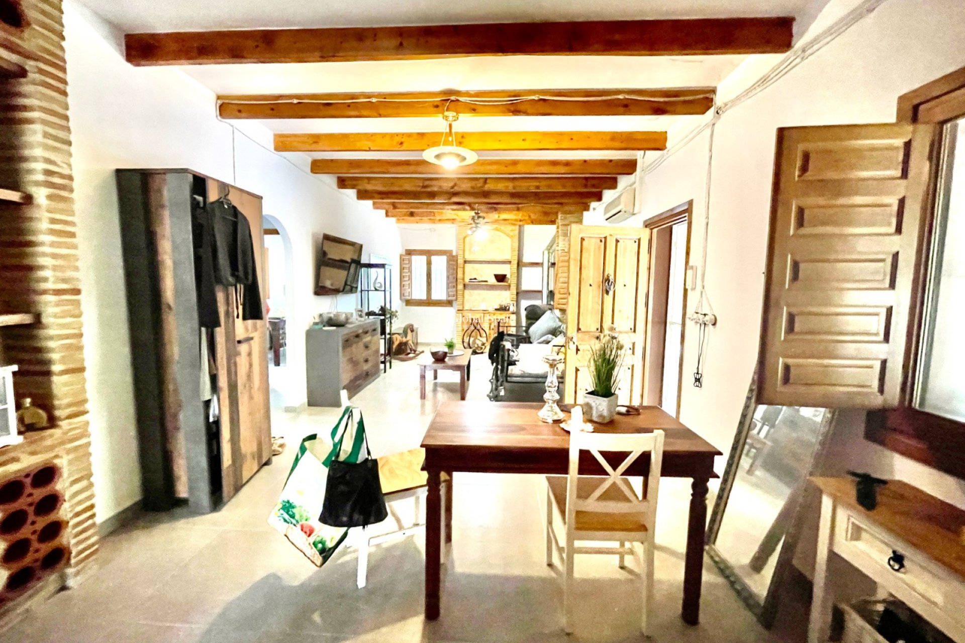 Wiederverkauf - HAUS -
ORIHUELA - Inland