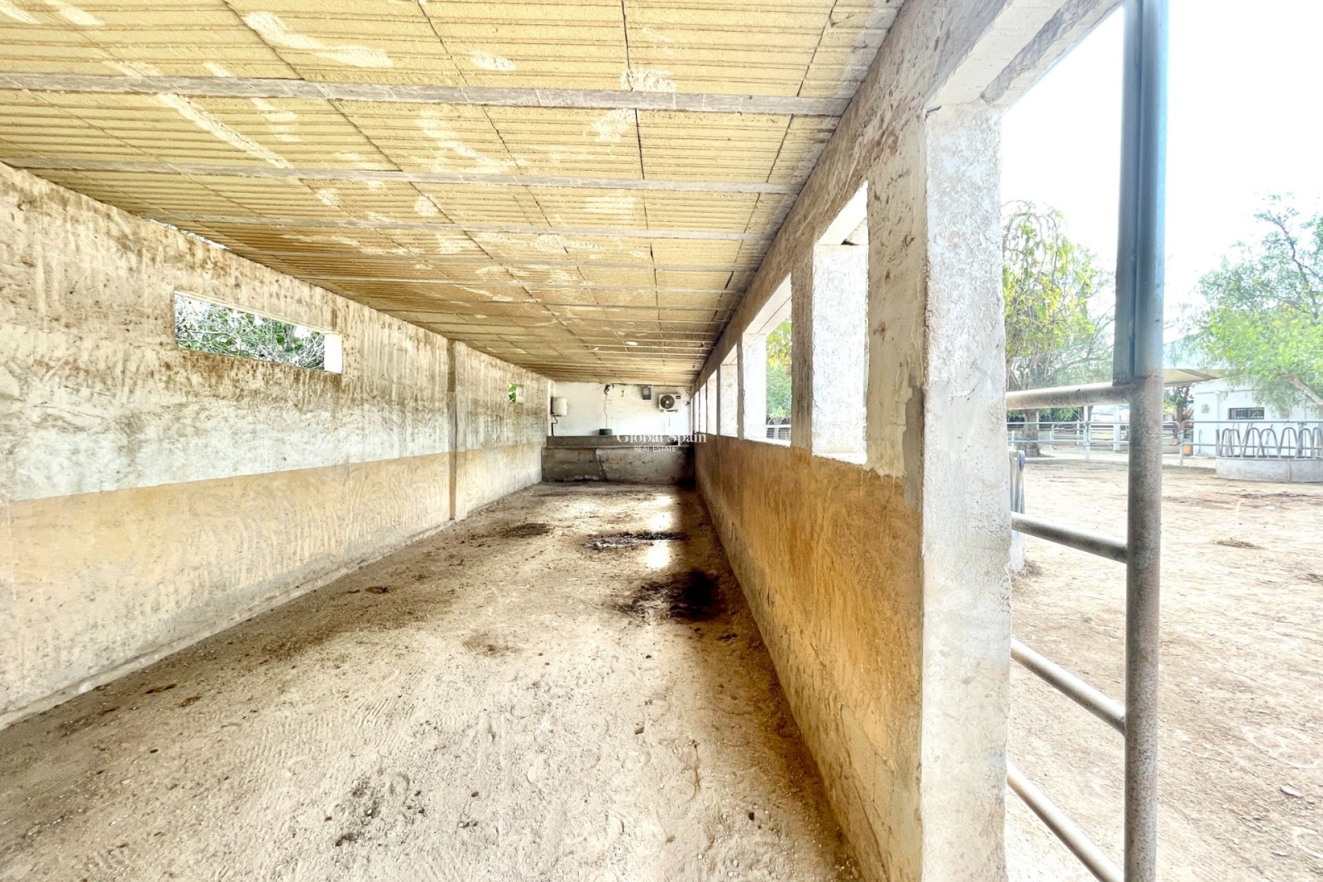 Wiederverkauf - HAUS -
ORIHUELA - Inland