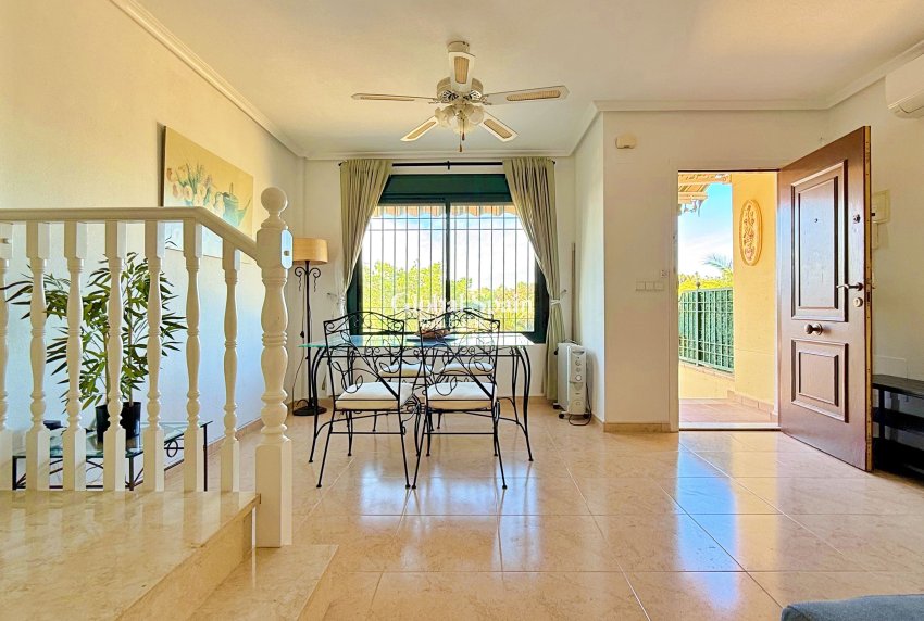 Wiederverkauf - HAUS -
ORIHUELA - Orihuela Costa