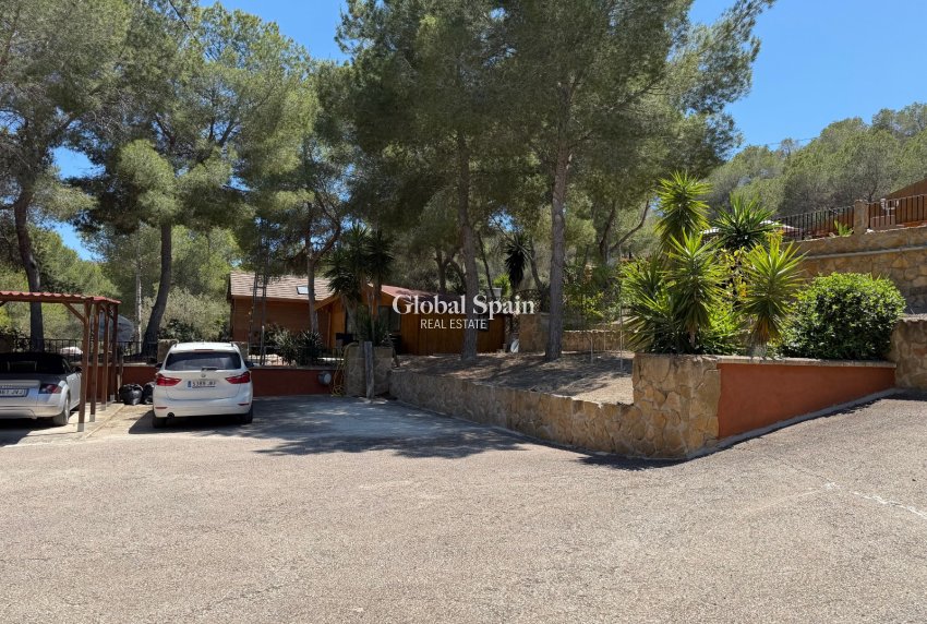Wiederverkauf - HAUS -
ORIHUELA - Torremendo