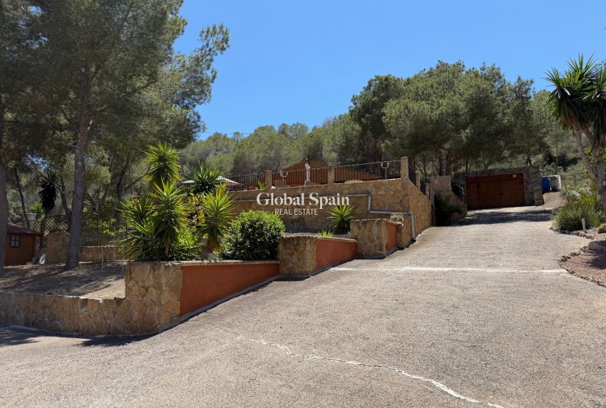 Wiederverkauf - HAUS -
ORIHUELA - Torremendo