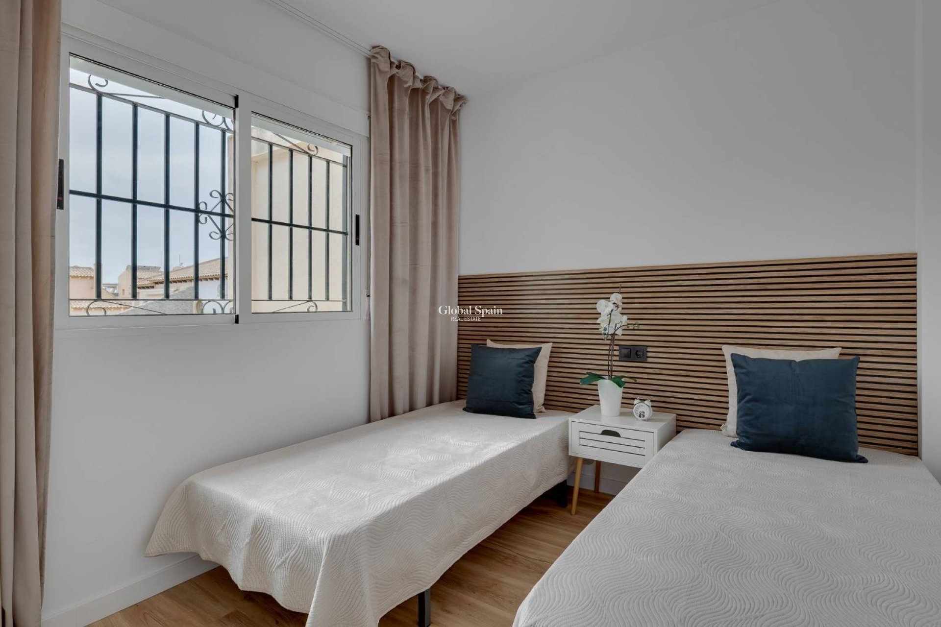 Wiederverkauf - HAUS -
ORIHUELA - Urbanización Perla del Mar