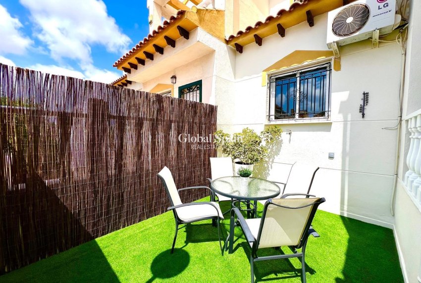Wiederverkauf - HAUS -
ORIHUELA - Urbanización Perla del Mar