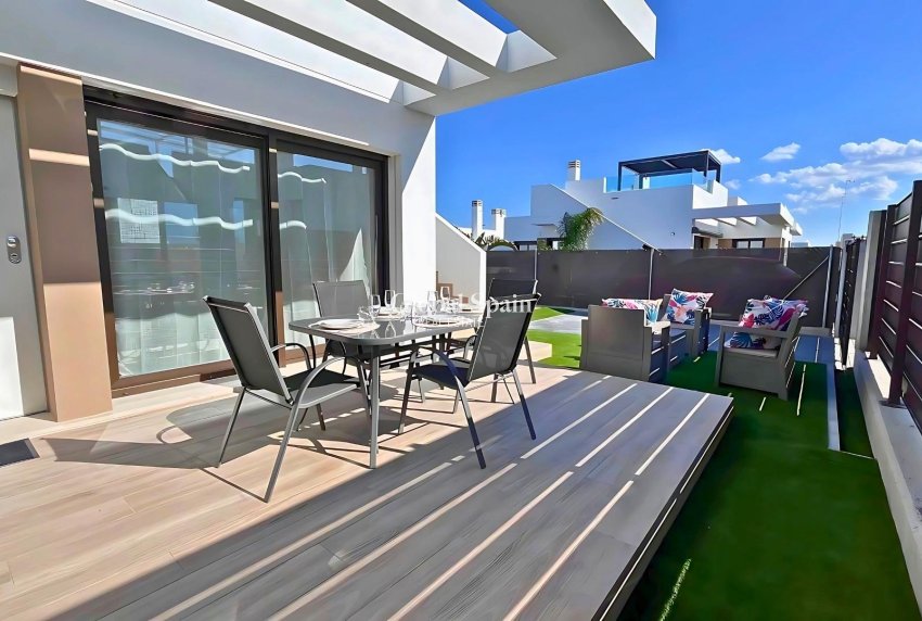 Wiederverkauf - HAUS -
ORIHUELA - Vistabella Golf