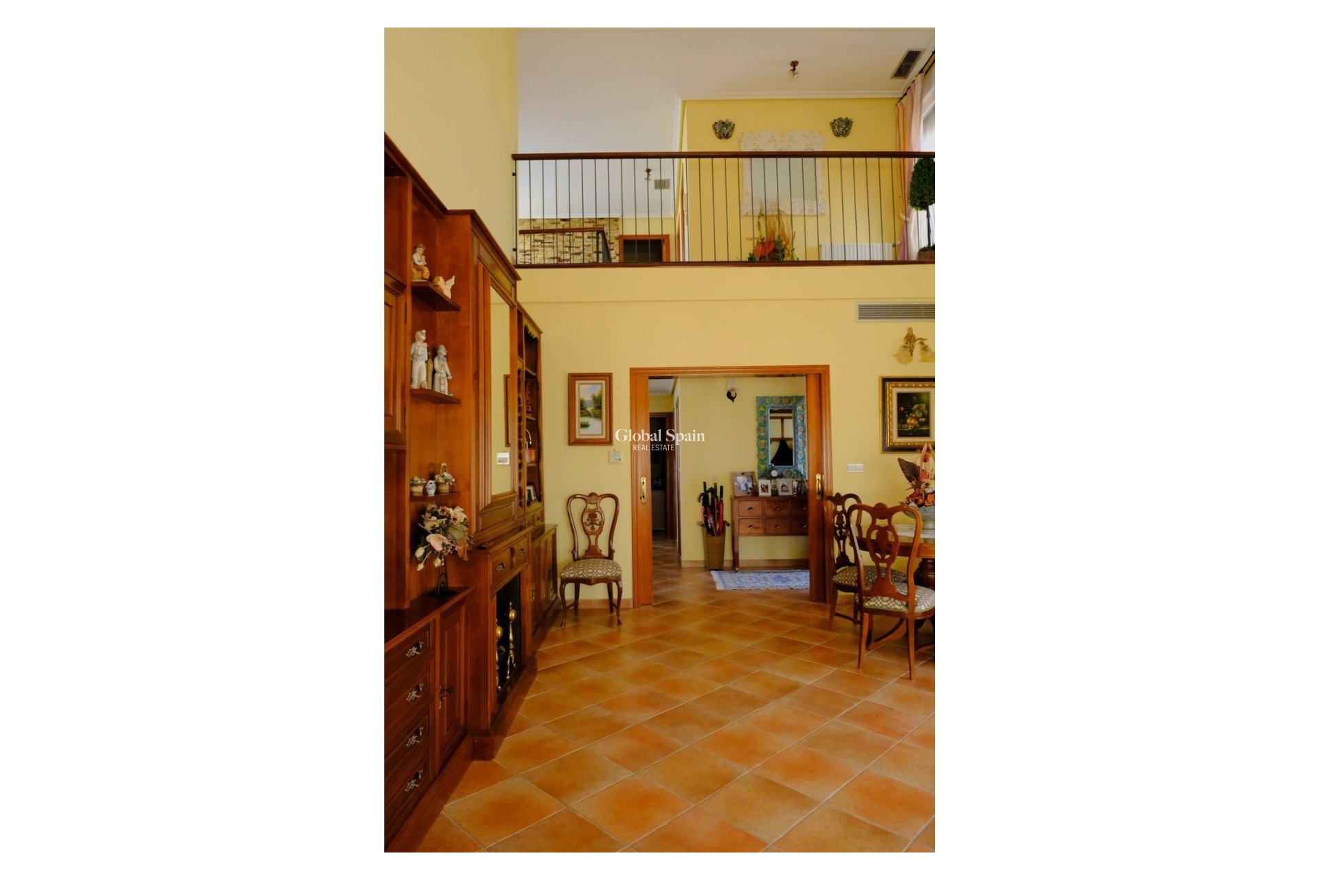 Wiederverkauf - HAUS -
ORIHUELA