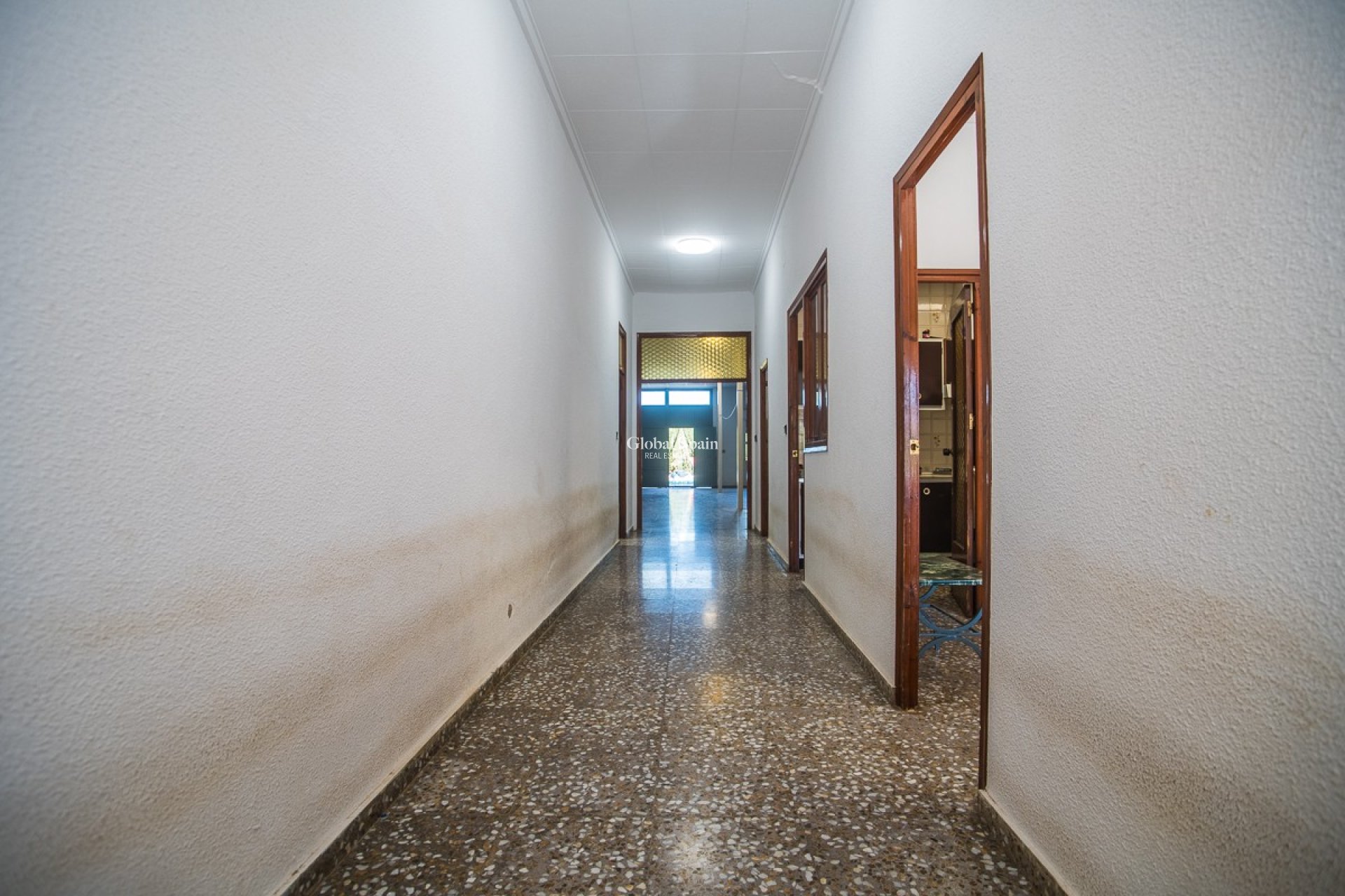 Wiederverkauf - HAUS -
ORIHUELA - 
