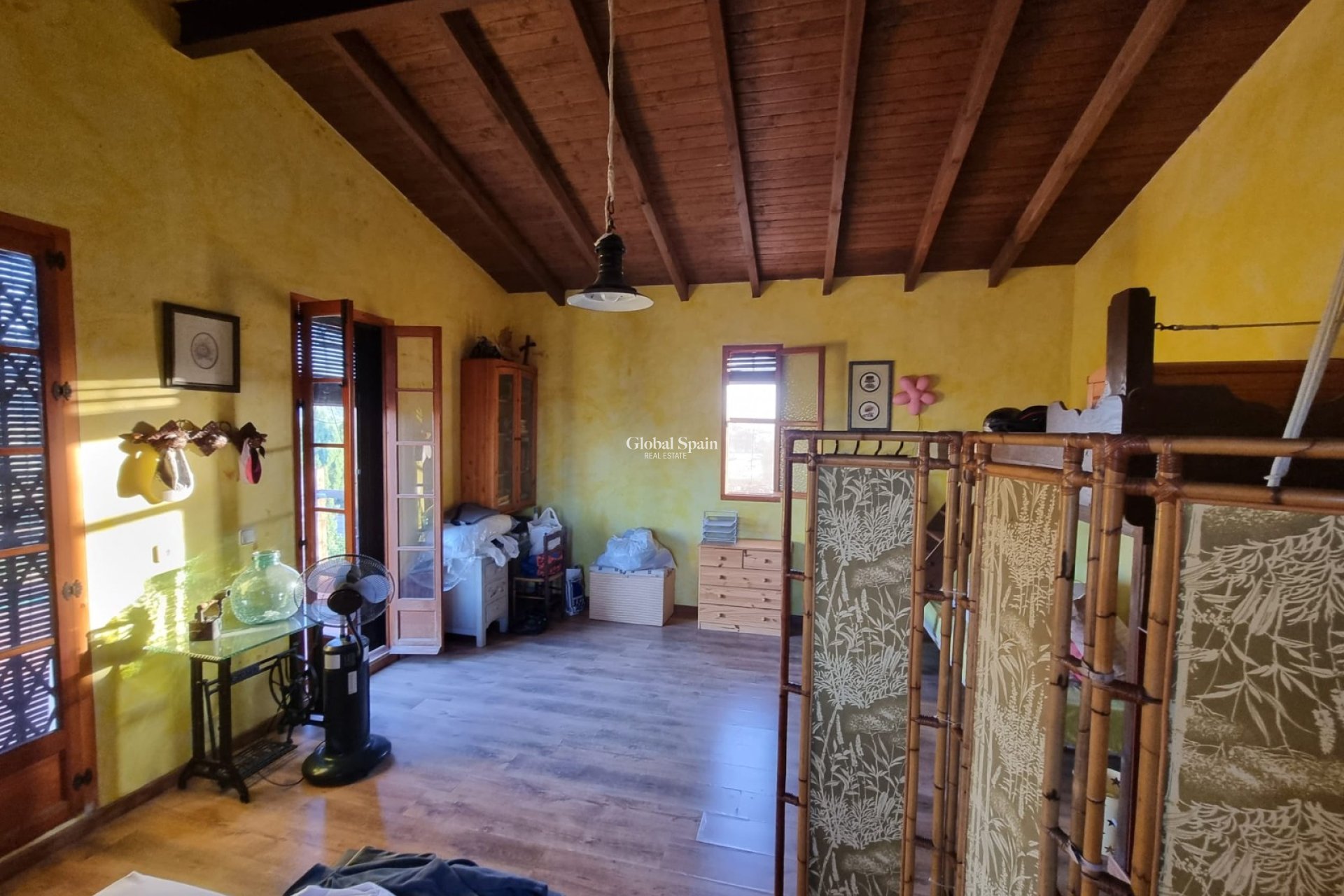 Wiederverkauf - HAUS -
ORIHUELA - 