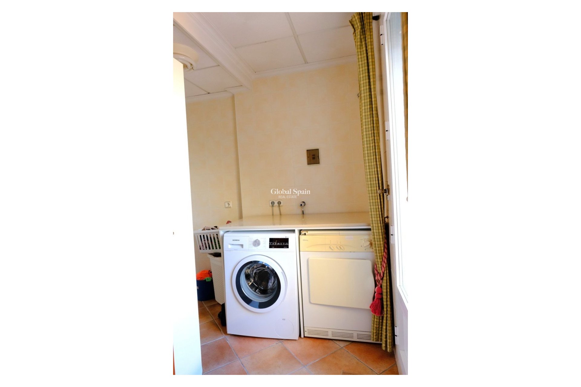 Wiederverkauf - HAUS -
ORIHUELA