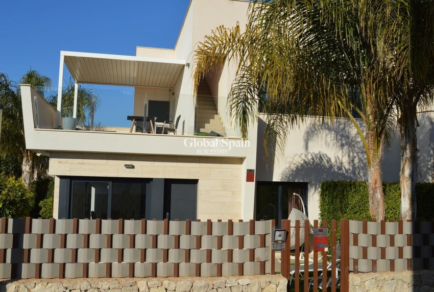 Wiederverkauf - HAUS -
PILAR DE LA HORADADA - Costa Blanca