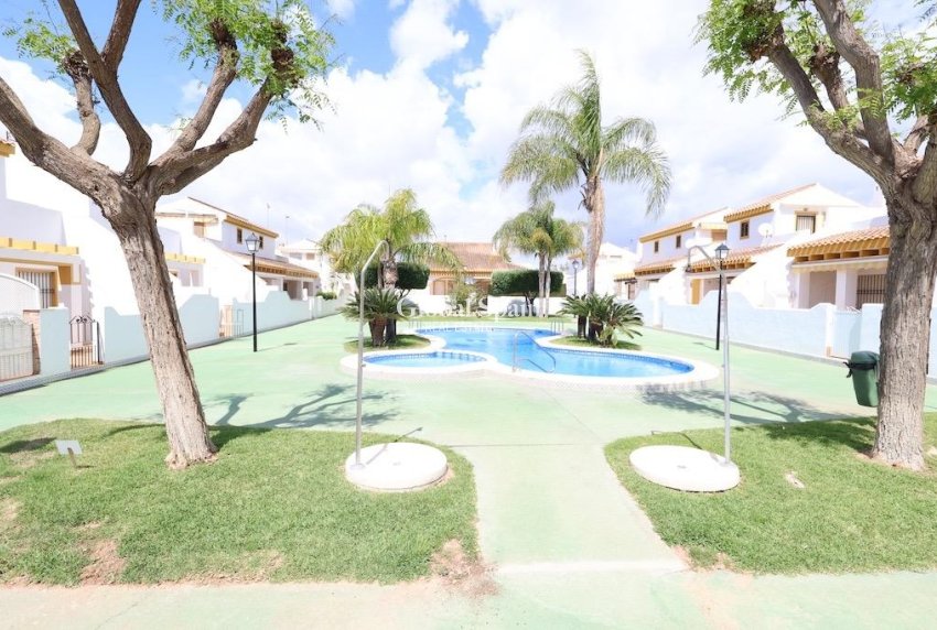 Wiederverkauf - HAUS -
PILAR DE LA HORADADA - Costa Blanca