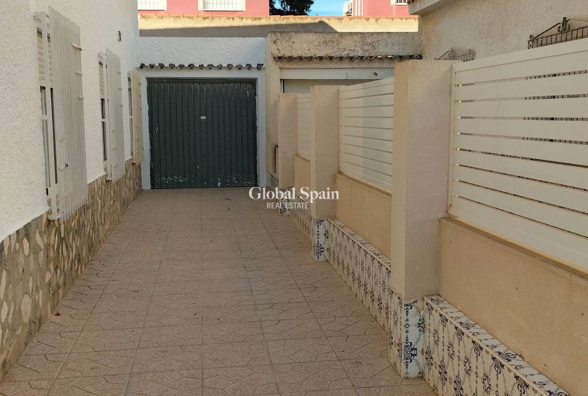 Wiederverkauf - HAUS -
PILAR DE LA HORADADA - Torre de la Horadada