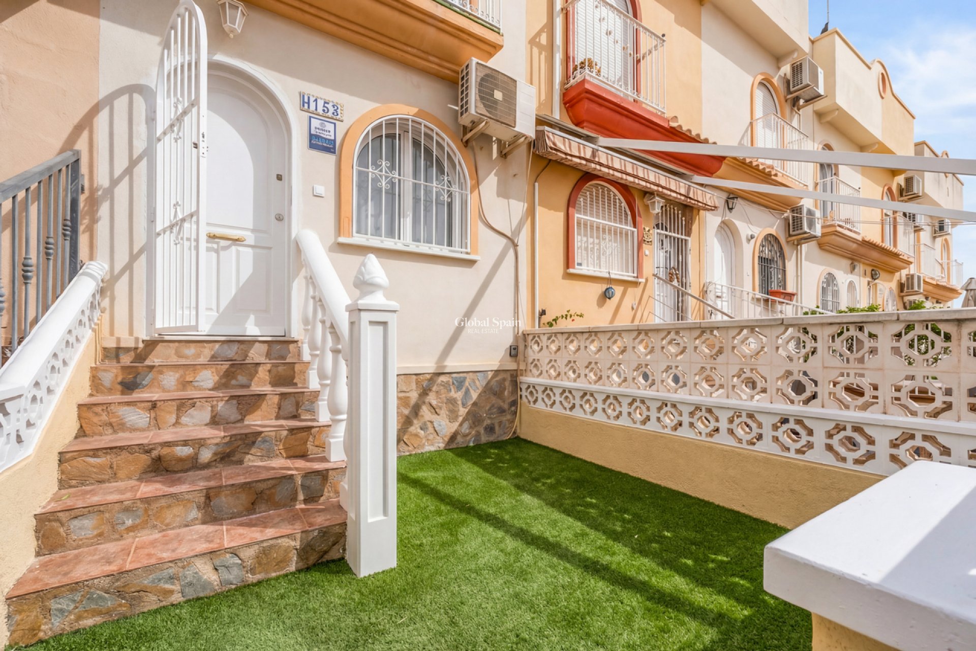Wiederverkauf - HAUS -
PLAYA FLAMENCA - Costa Blanca