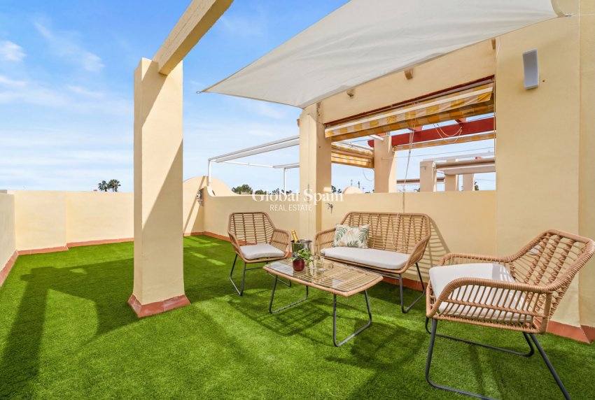 Wiederverkauf - HAUS -
PLAYA FLAMENCA - Costa Blanca