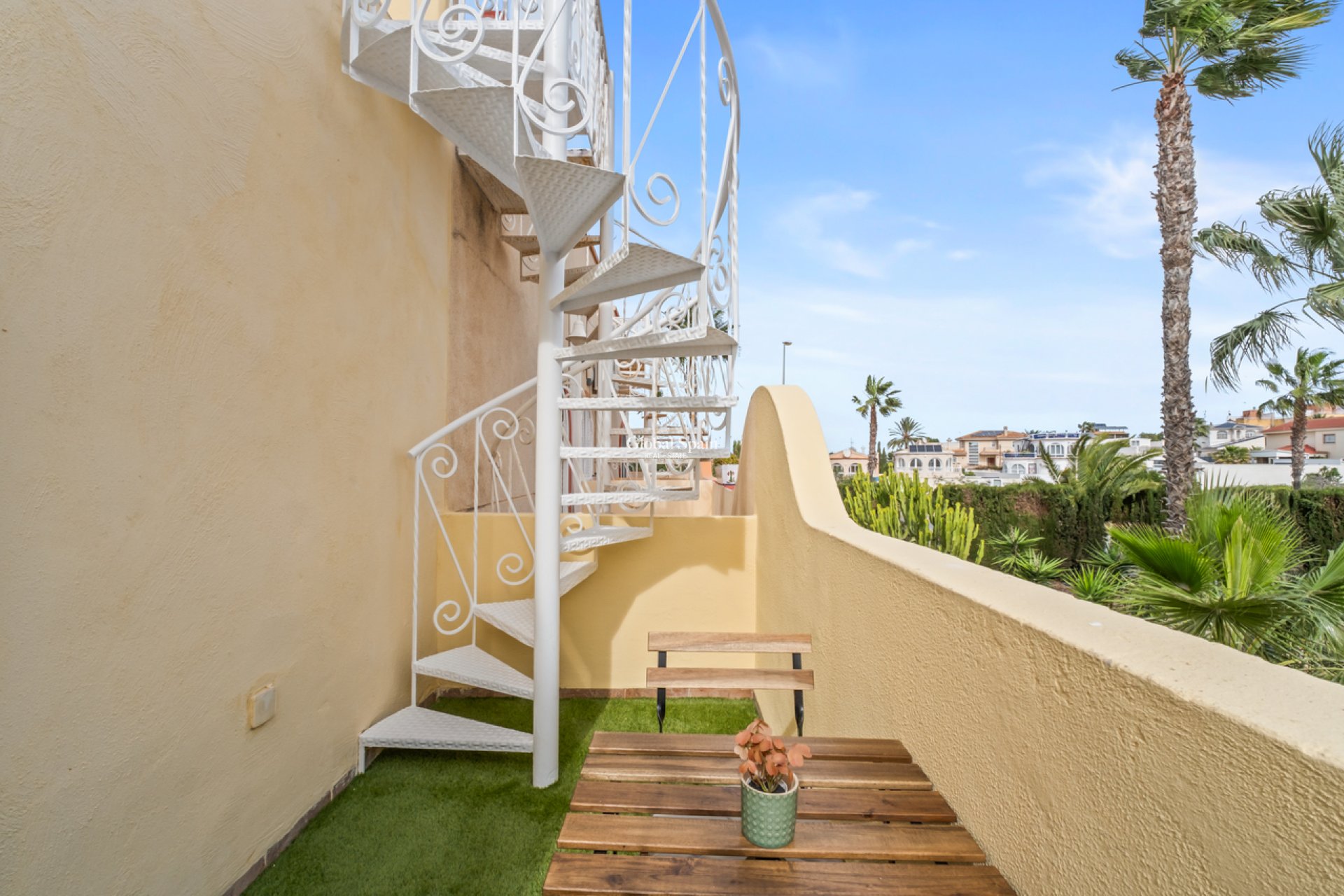 Wiederverkauf - HAUS -
PLAYA FLAMENCA - Costa Blanca