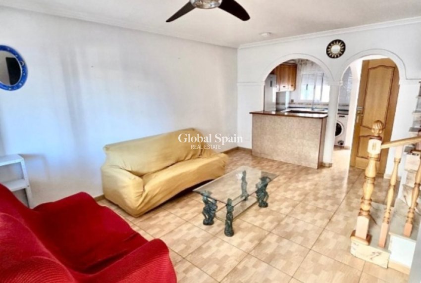 Wiederverkauf - HAUS -
PLAYA FLAMENCA - Costa Blanca