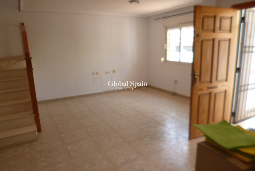 Wiederverkauf - HAUS -
PLAYA FLAMENCA - Costa Blanca