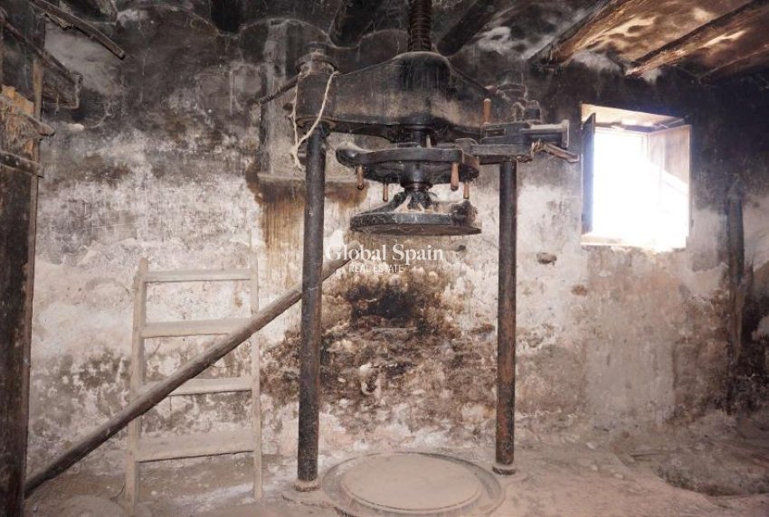 Wiederverkauf - HAUS -
RASPAY - Inland