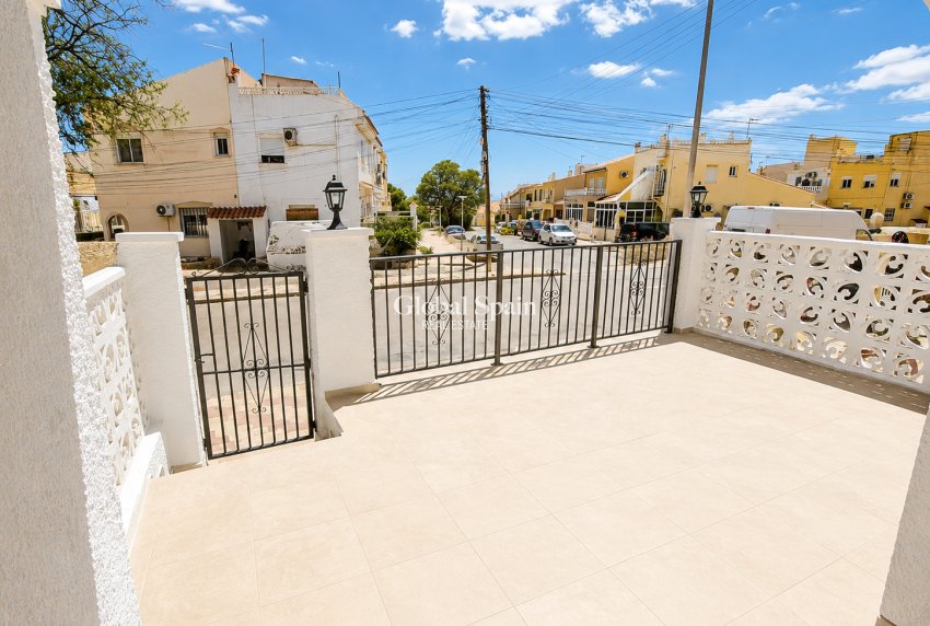 Wiederverkauf - HAUS -
SAN FULGENCIO - Costa Blanca