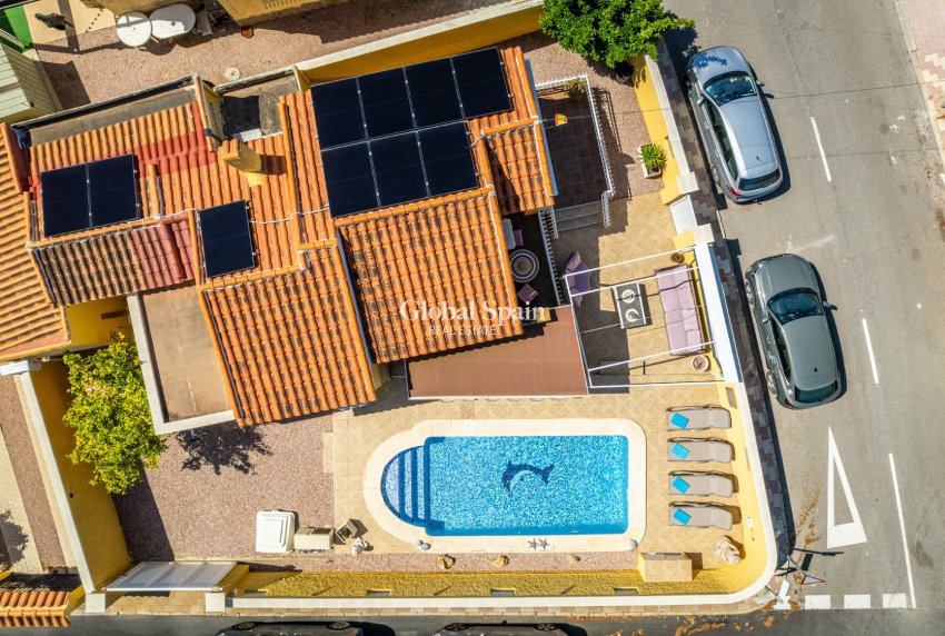 Wiederverkauf - Haus -
SAN FULGENCIO - urb.la marina