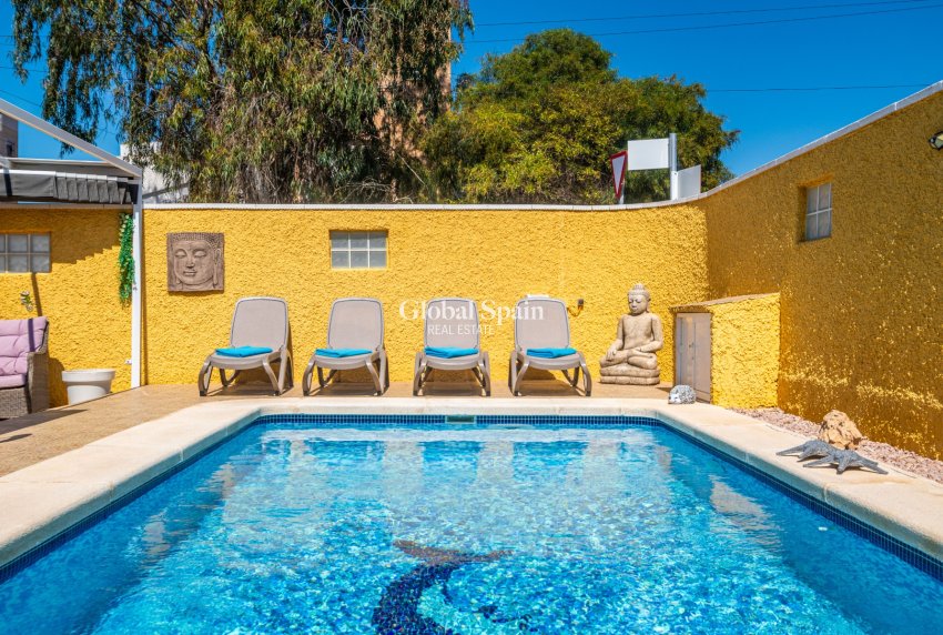 Wiederverkauf - Haus -
SAN FULGENCIO - urb.la marina