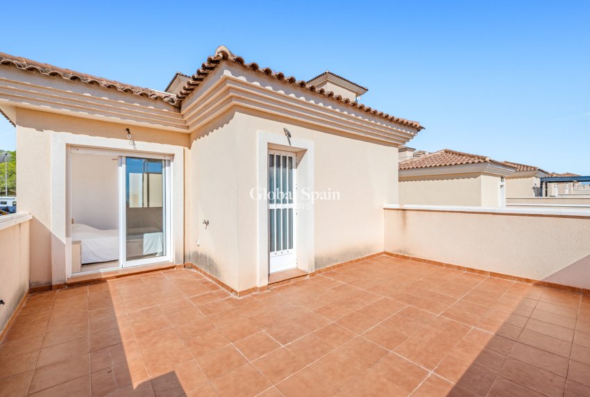 Wiederverkauf - HAUS -
SAN MIGUEL DE SALINAS - Costa Blanca