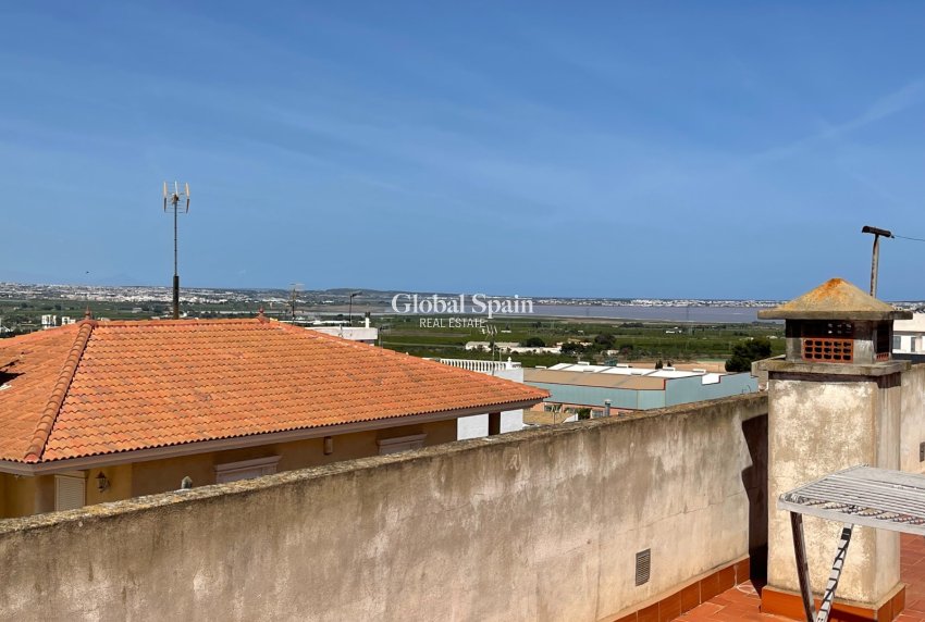 Wiederverkauf - HAUS -
SAN MIGUEL DE SALINAS - Inland