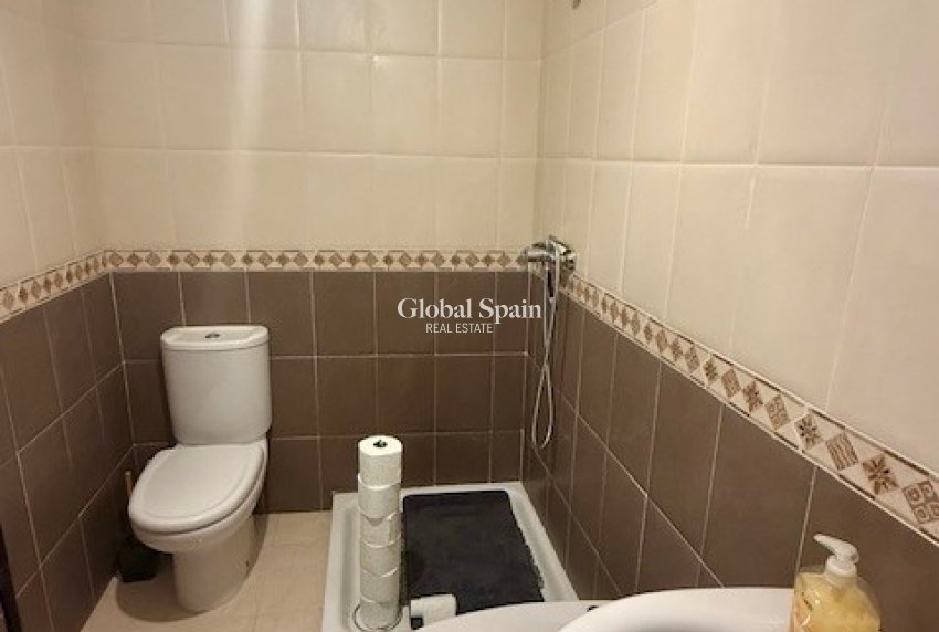 Wiederverkauf - HAUS -
SAN MIGUEL DE SALINAS - Inland