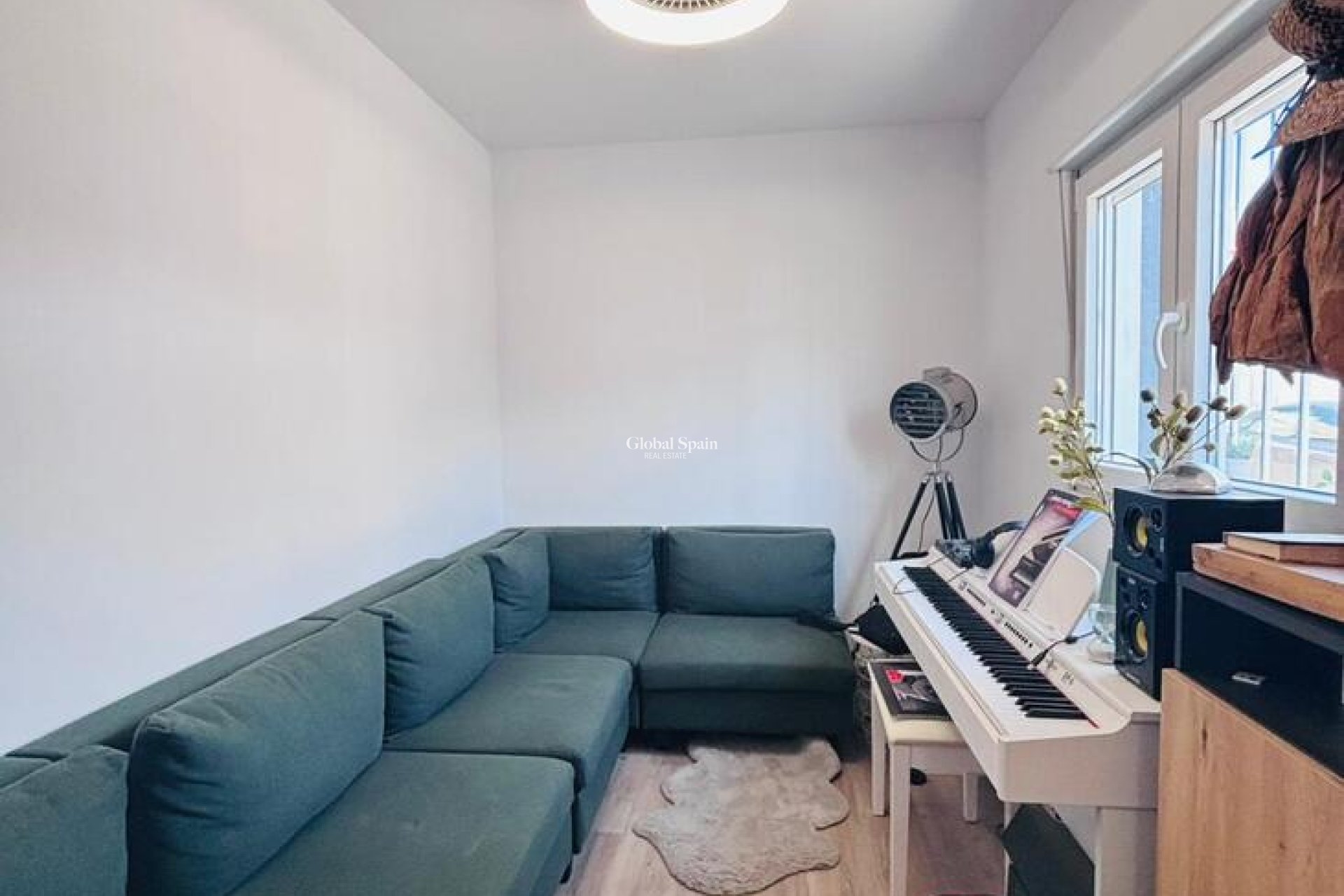 Wiederverkauf - HAUS -
SAN MIGUEL DE SALINAS - Inland