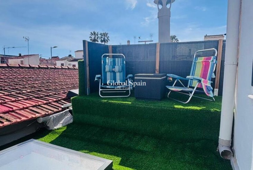 Wiederverkauf - HAUS -
SAN MIGUEL DE SALINAS - Inland