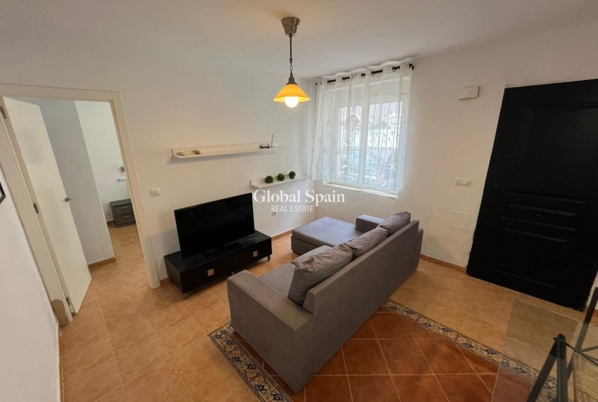 Wiederverkauf - HAUS -
SANTIAGO DE LA RIBERA - Playa De Santiago De La Ribera