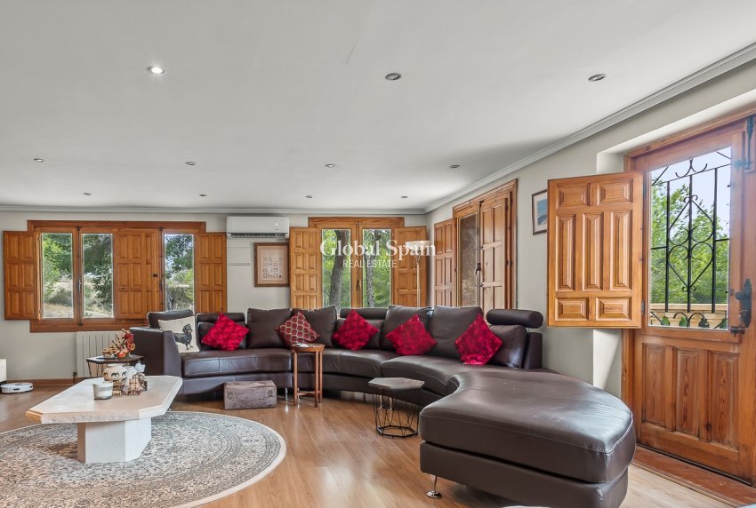 Wiederverkauf - HAUS -
TORREMENDO - Costa Blanca