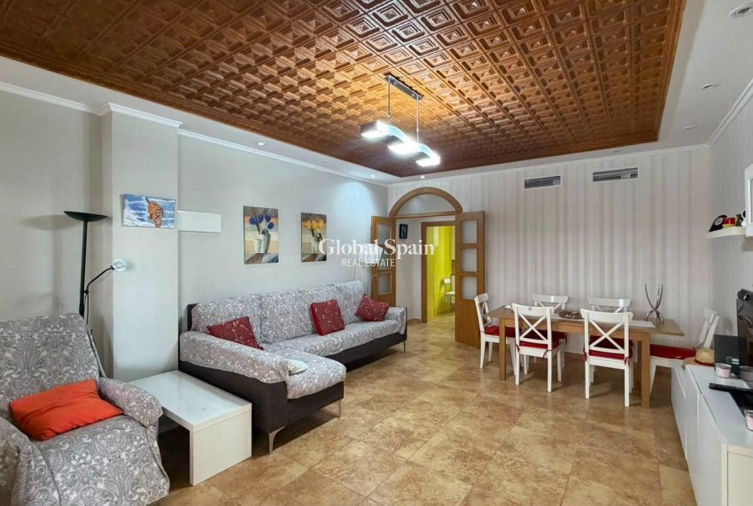 Wiederverkauf - HAUS -
TORREVIEJA - Acequion