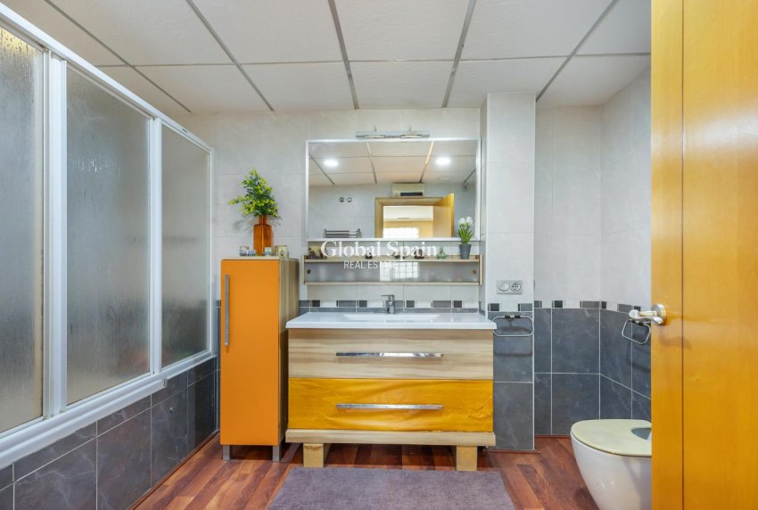 Wiederverkauf - HAUS -
TORREVIEJA - Aguas Nuevas