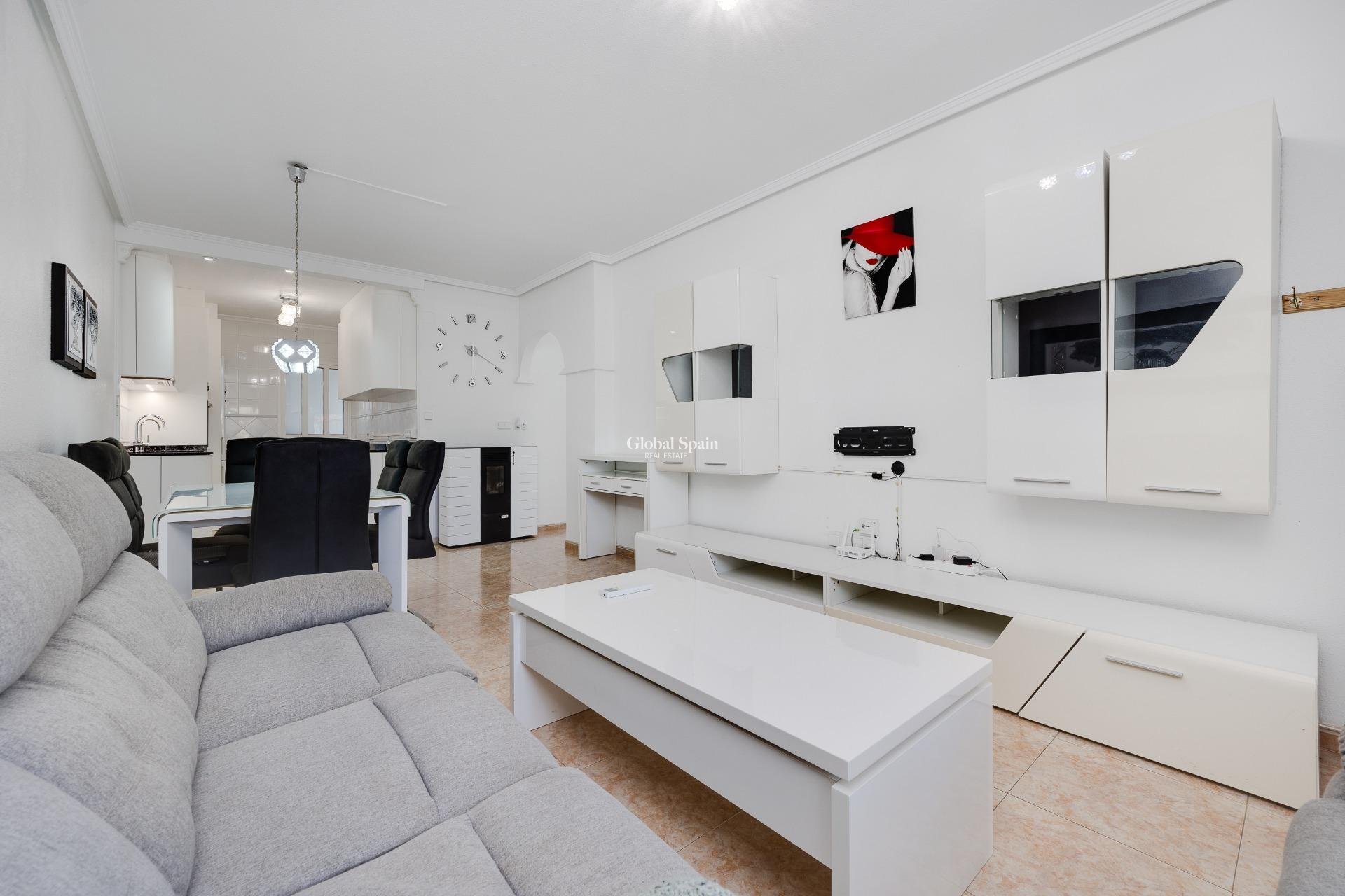 Wiederverkauf - HAUS -
TORREVIEJA - Aguas Nuevas