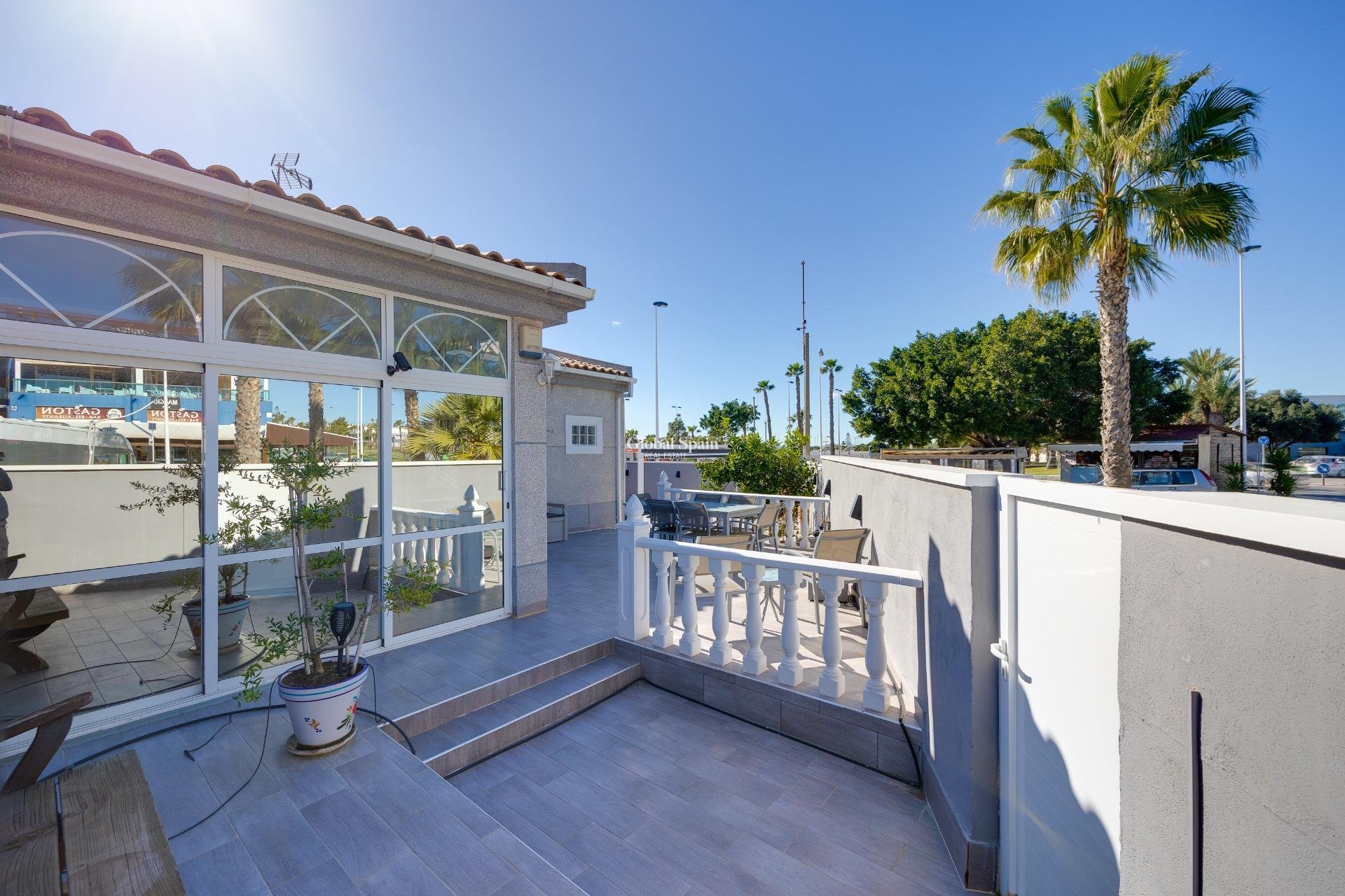 Wiederverkauf - HAUS -
TORREVIEJA - Aguas Nuevas