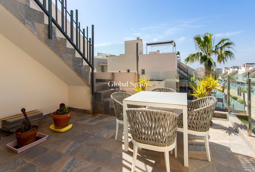 Wiederverkauf - HAUS -
TORREVIEJA - Aguas Nuevas