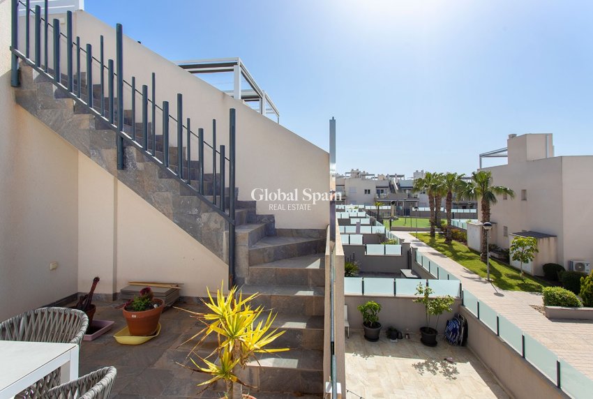 Wiederverkauf - HAUS -
TORREVIEJA - Aguas Nuevas