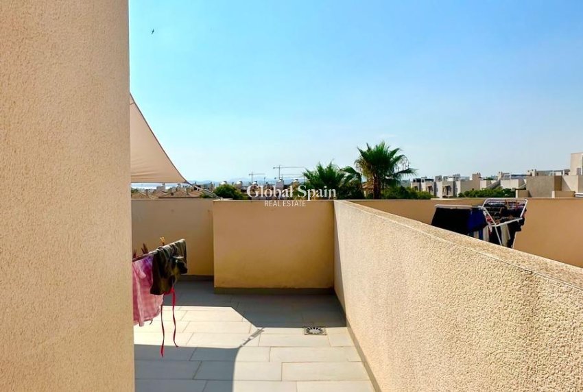 Wiederverkauf - HAUS -
TORREVIEJA - Aguas Nuevas