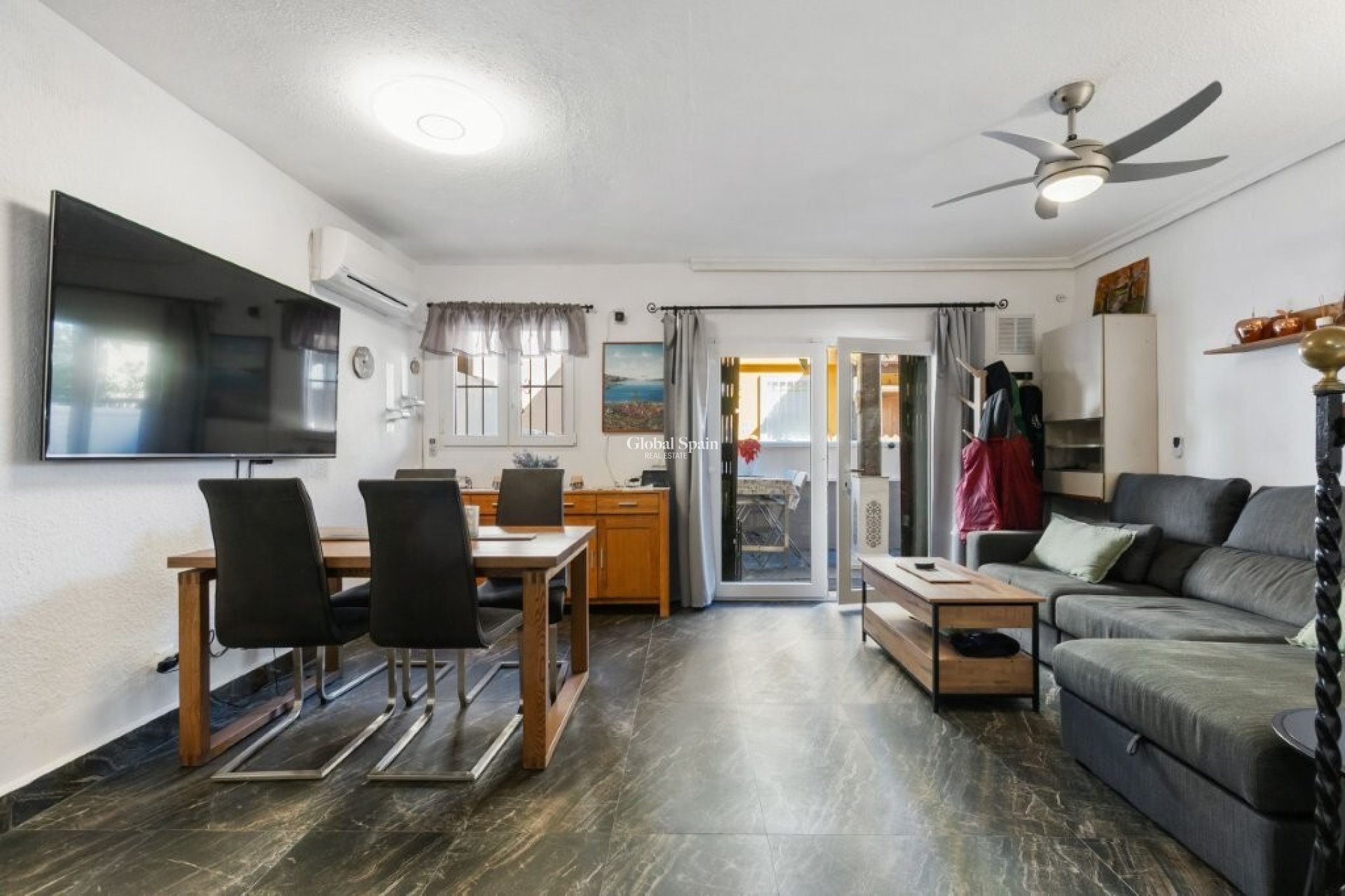 Wiederverkauf - HAUS -
TORREVIEJA - Cabo Cervera