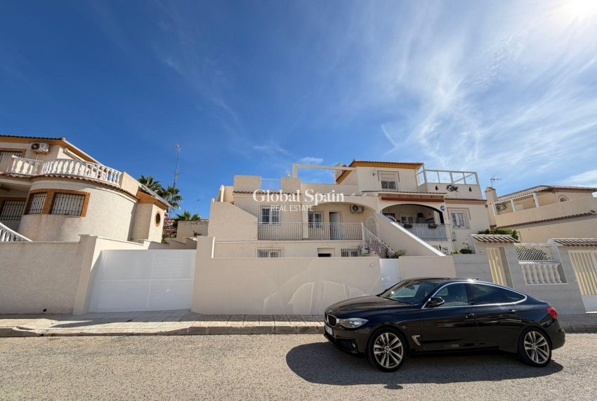 Wiederverkauf - HAUS -
TORREVIEJA - Cabo Cervera