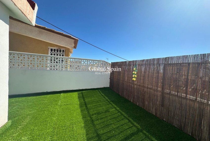 Wiederverkauf - HAUS -
TORREVIEJA - Cabo Cervera