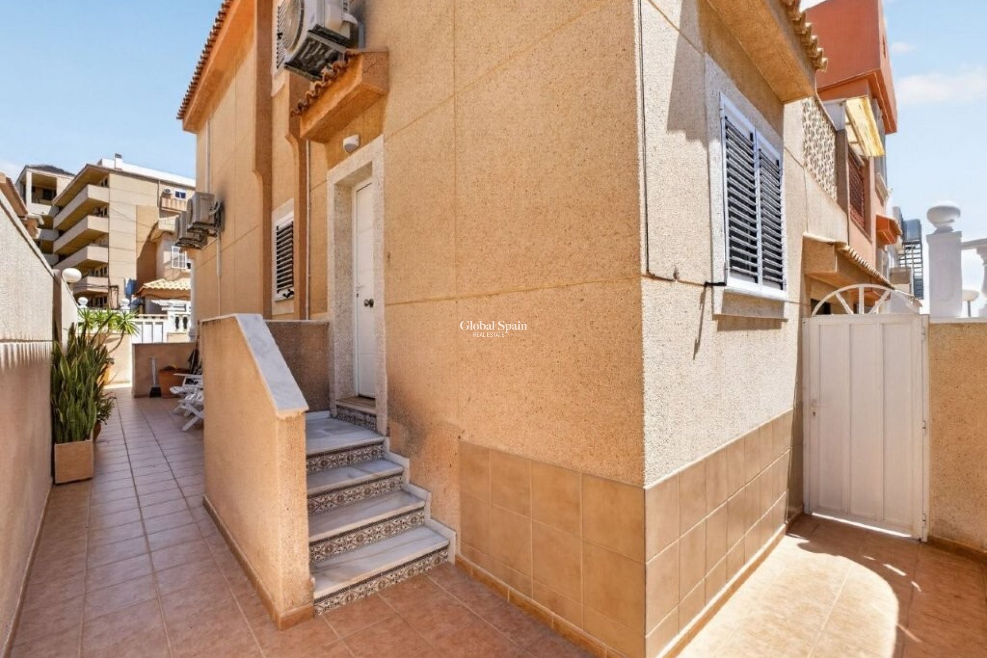 Wiederverkauf - HAUS -
TORREVIEJA - Cabo Cervera