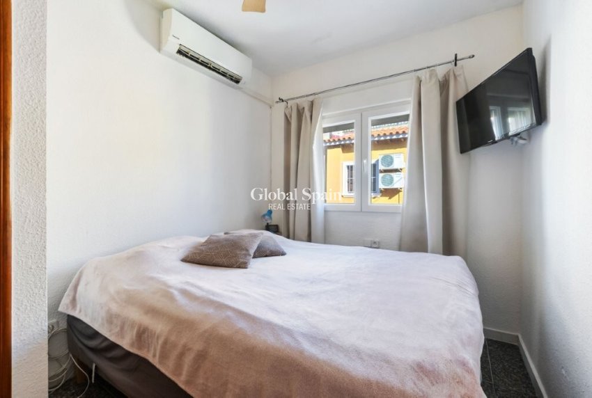 Wiederverkauf - HAUS -
TORREVIEJA - Cabo Cervera