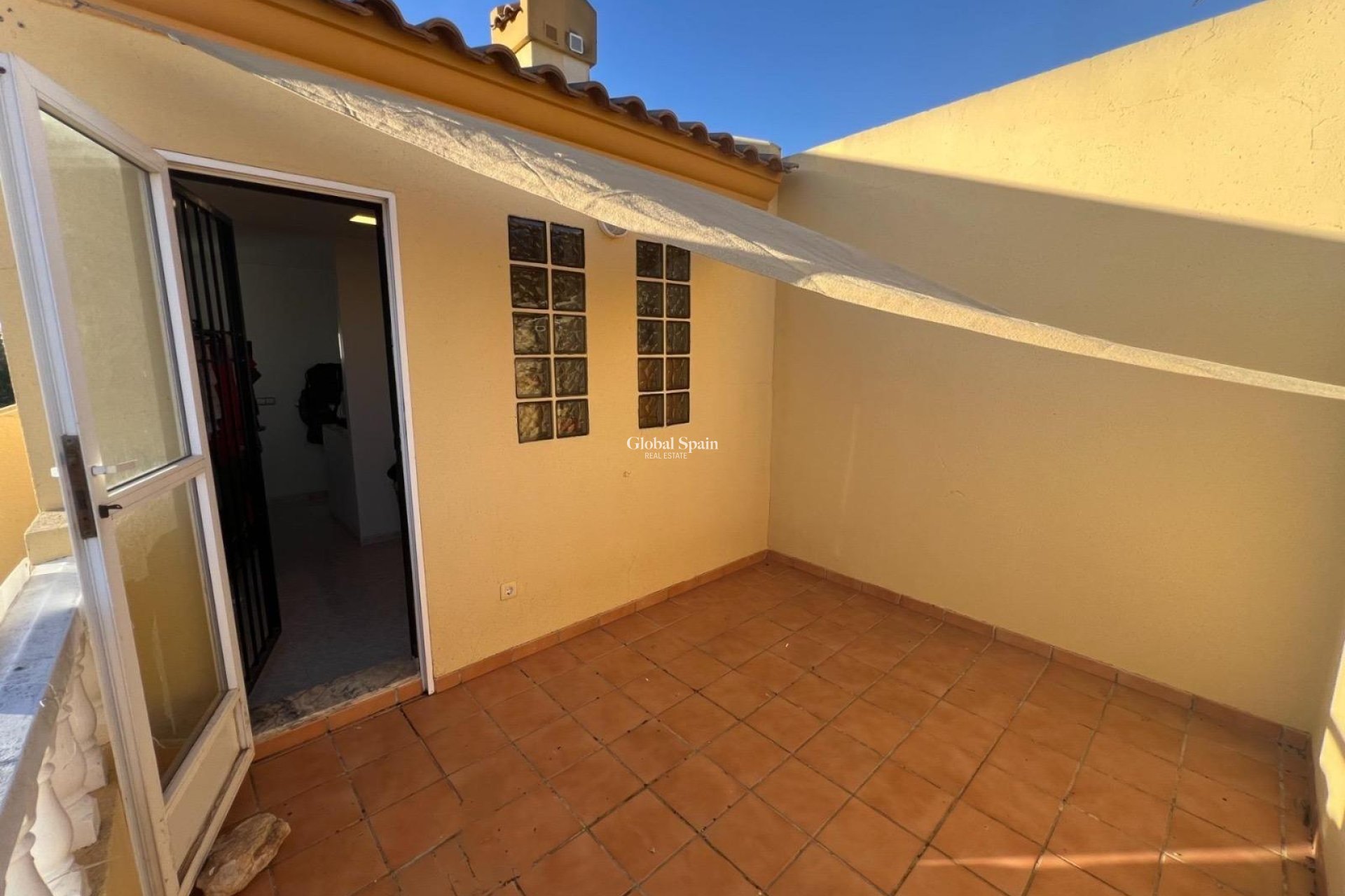 Wiederverkauf - HAUS -
TORREVIEJA - Calas blanca