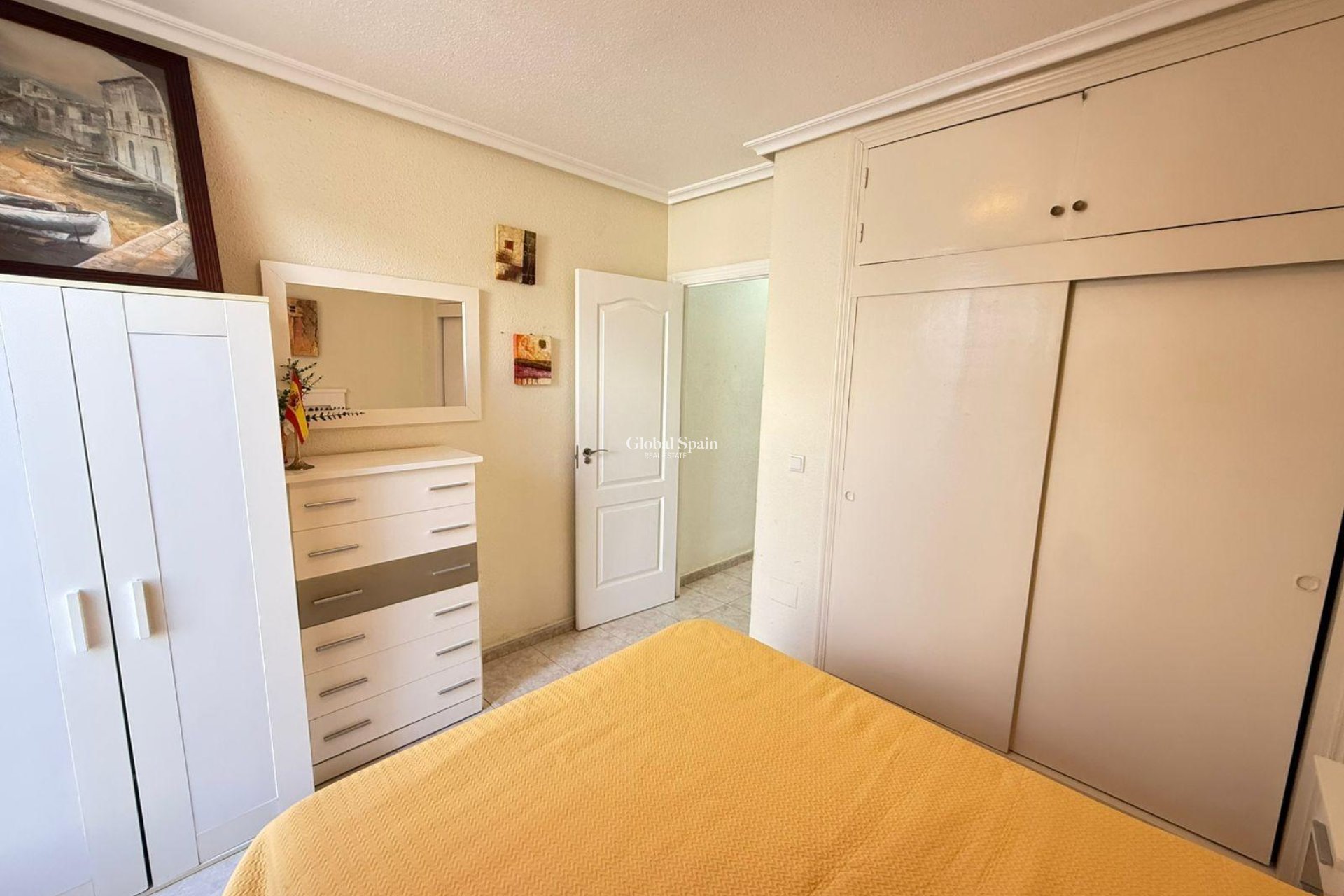 Wiederverkauf - HAUS -
TORREVIEJA - Calas blanca