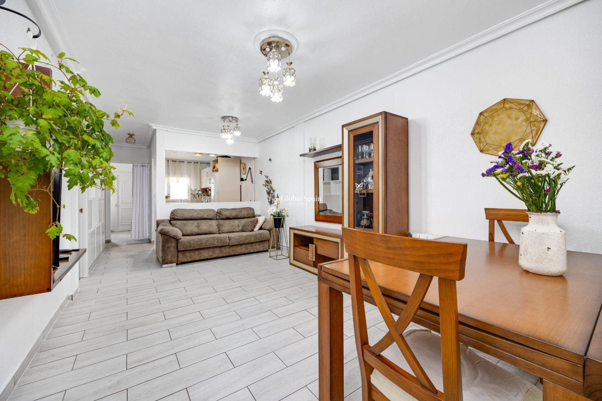 Wiederverkauf - HAUS -
TORREVIEJA - Calas blanca
