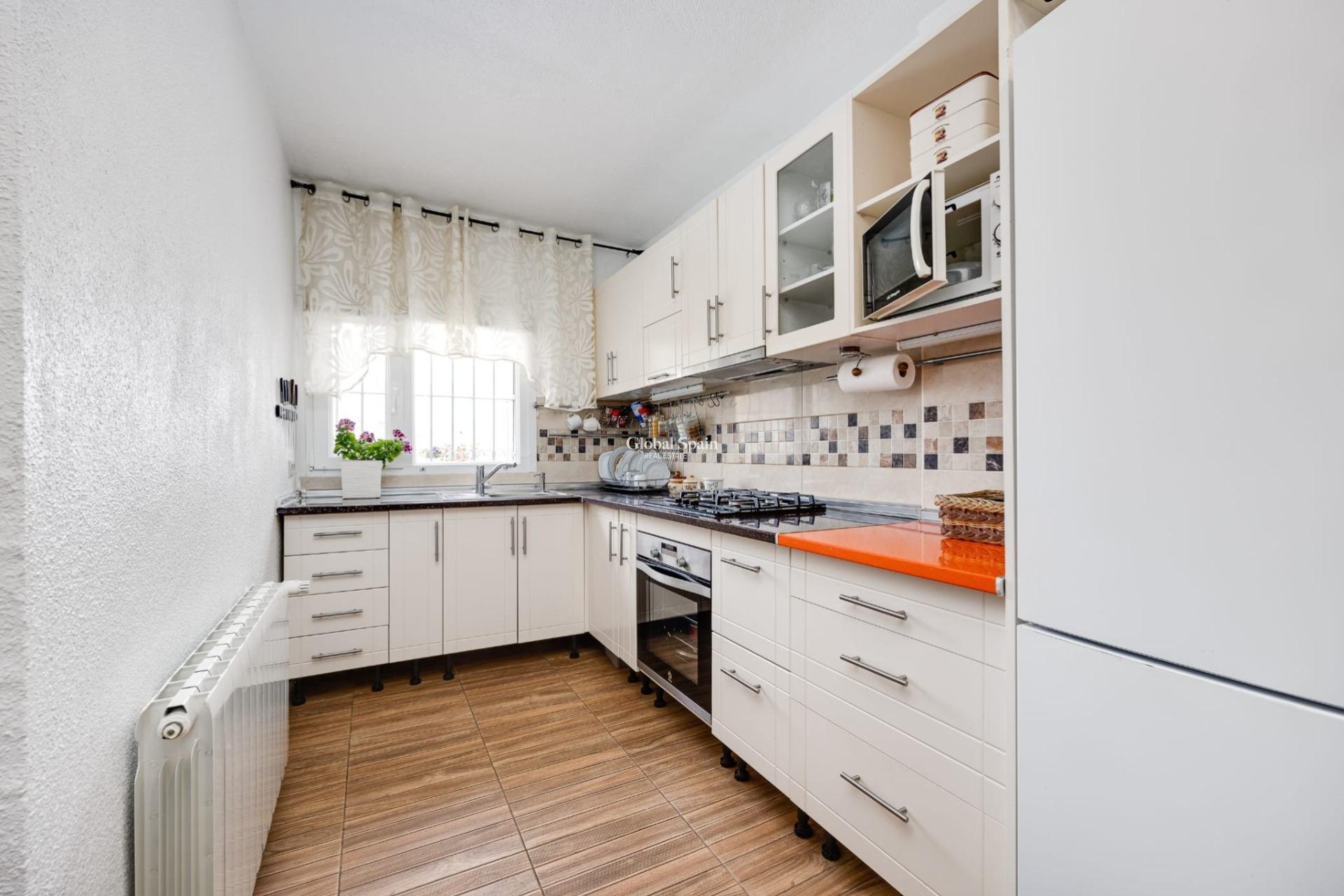 Wiederverkauf - HAUS -
TORREVIEJA - Calas blanca