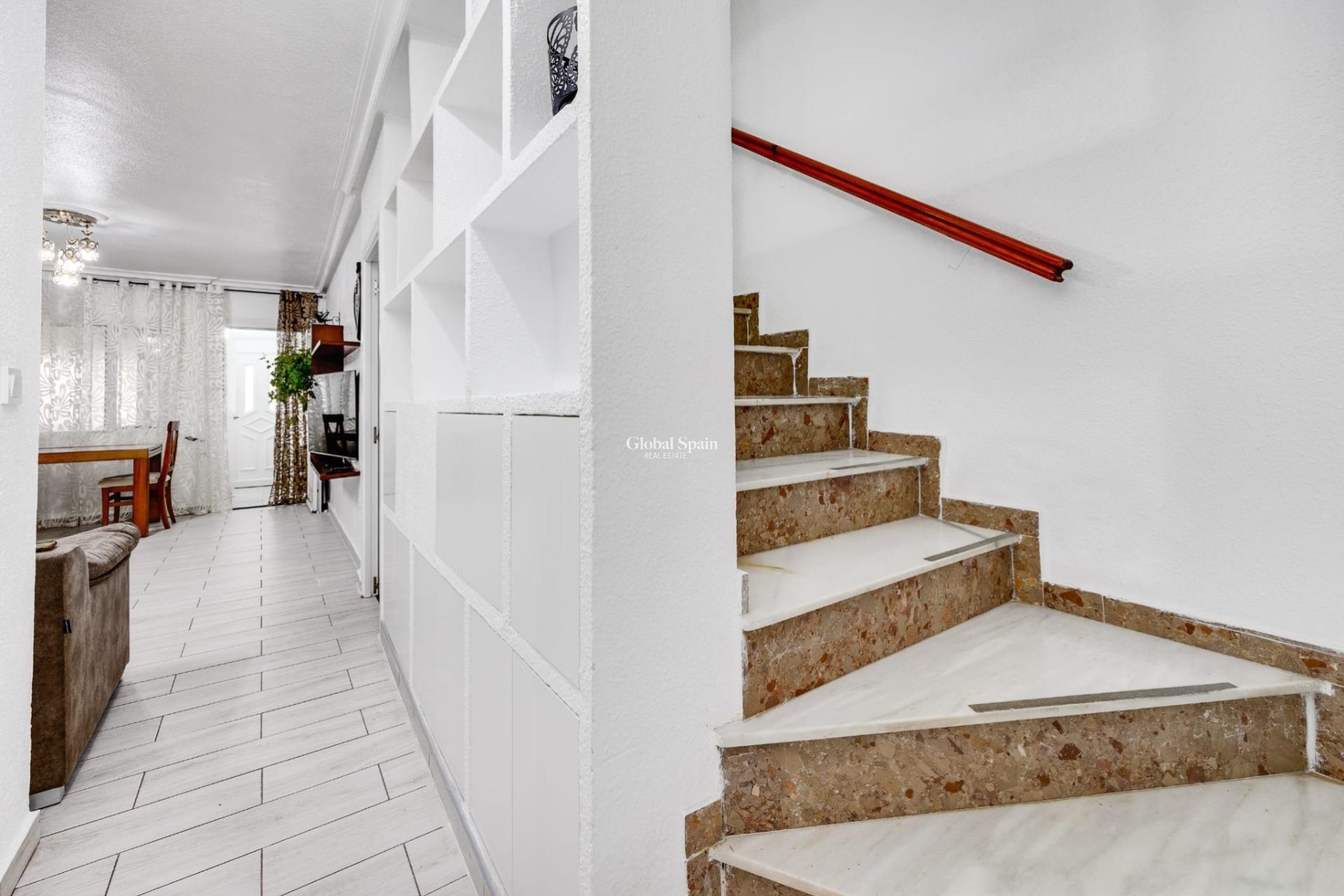 Wiederverkauf - HAUS -
TORREVIEJA - Calas blanca