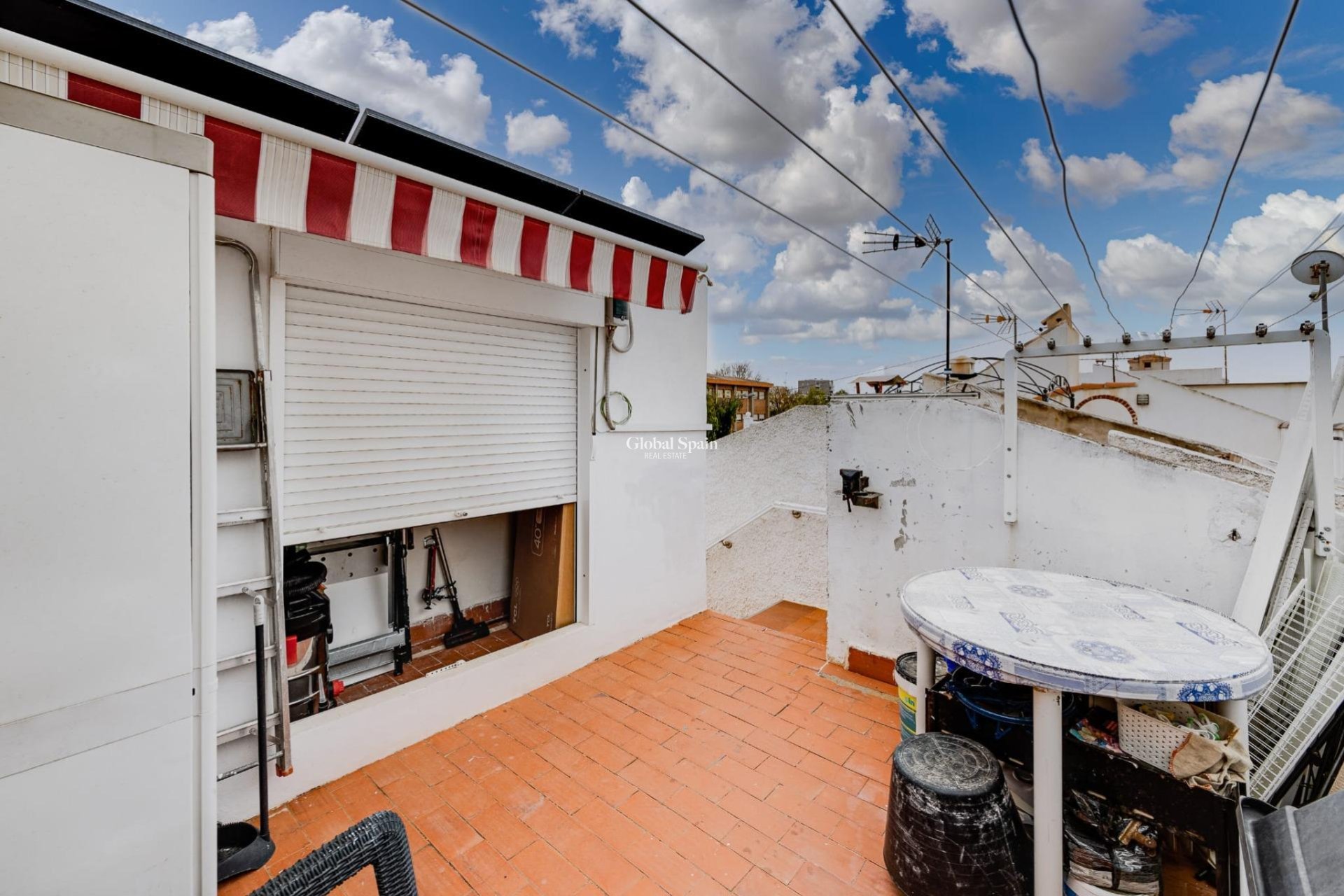 Wiederverkauf - HAUS -
TORREVIEJA - Calas blanca