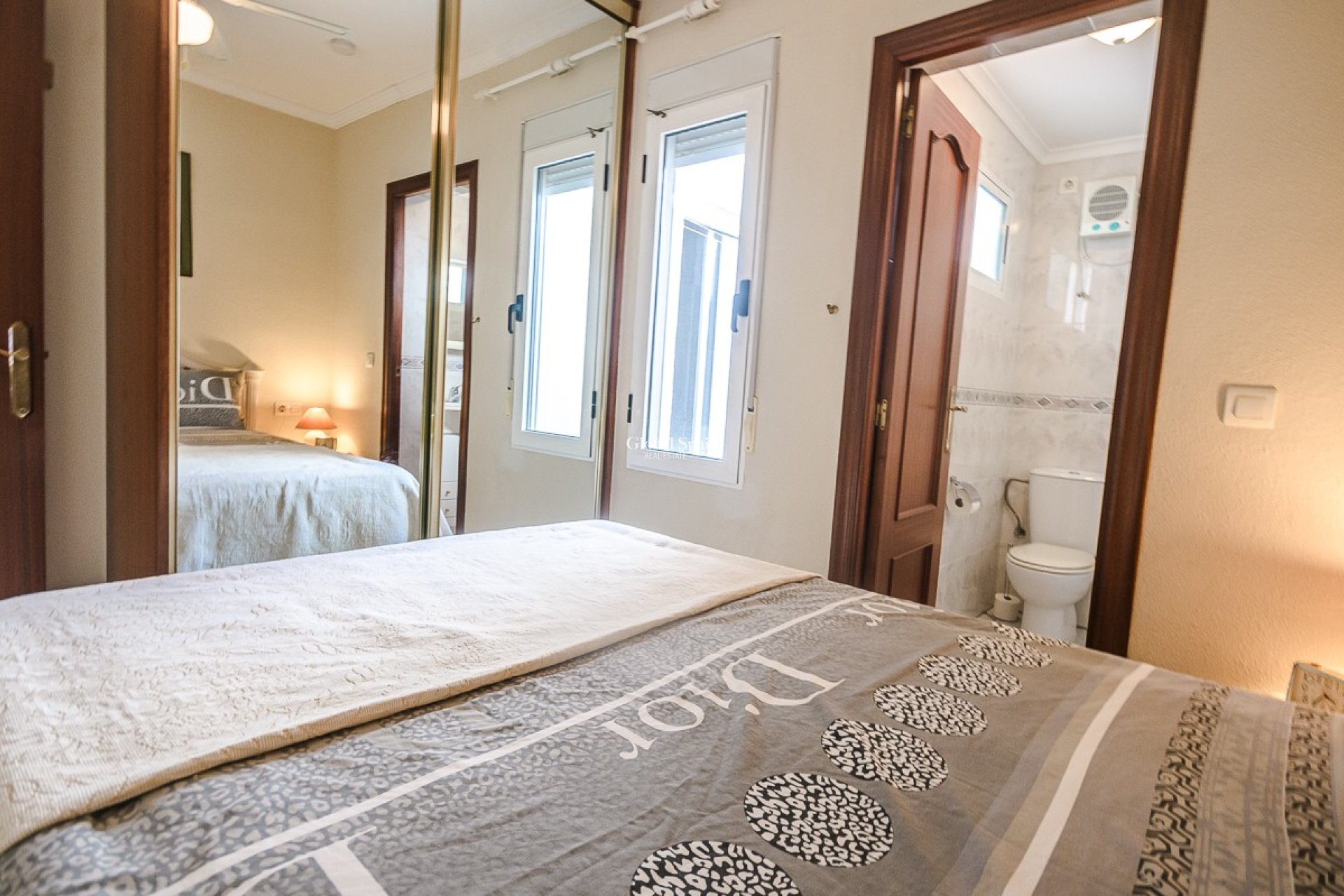 Wiederverkauf - HAUS -
TORREVIEJA - Calas Blancas